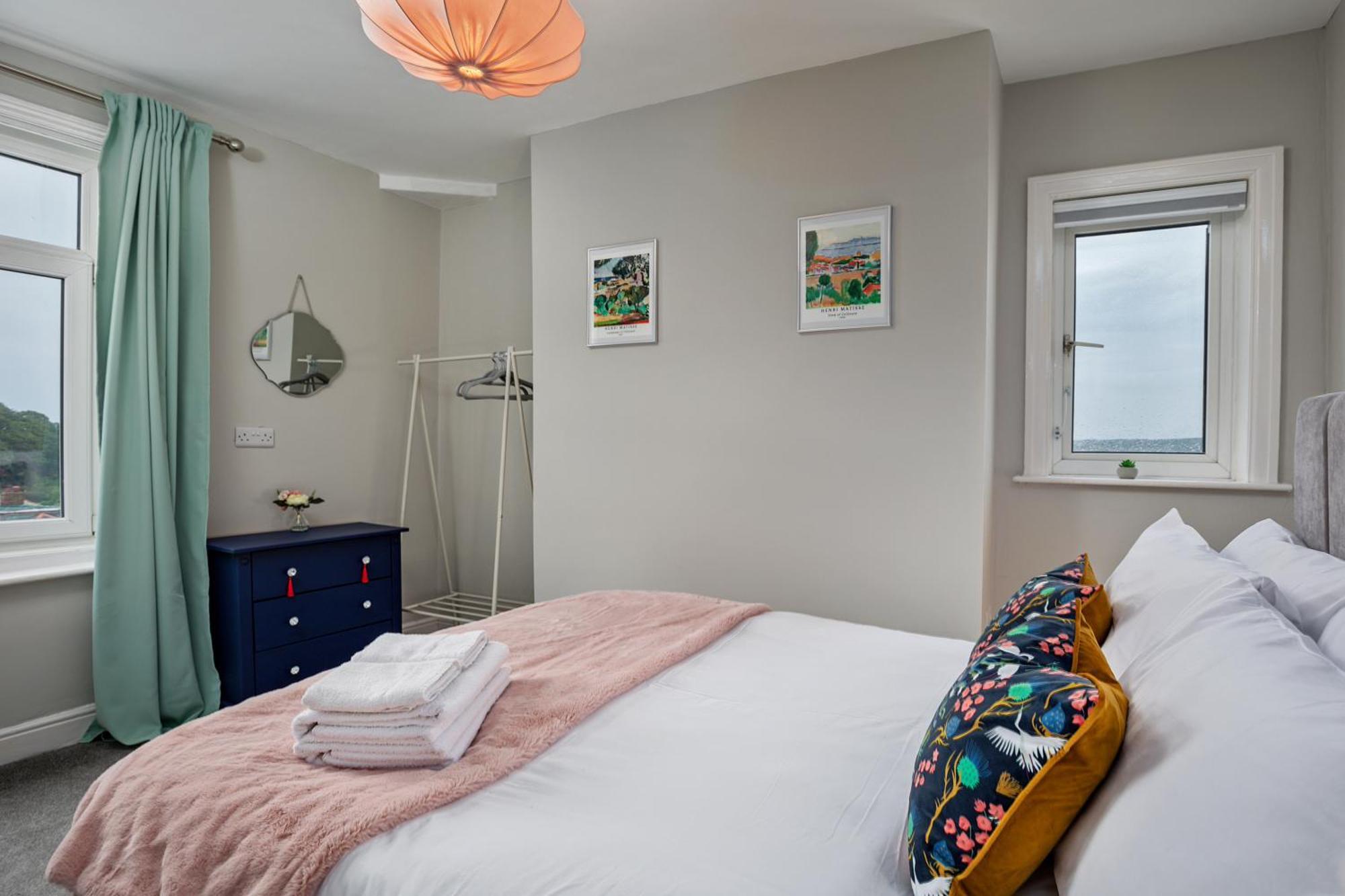 Holiday home Kitson House - Sea Views, 1 Min Walk To Harbour *