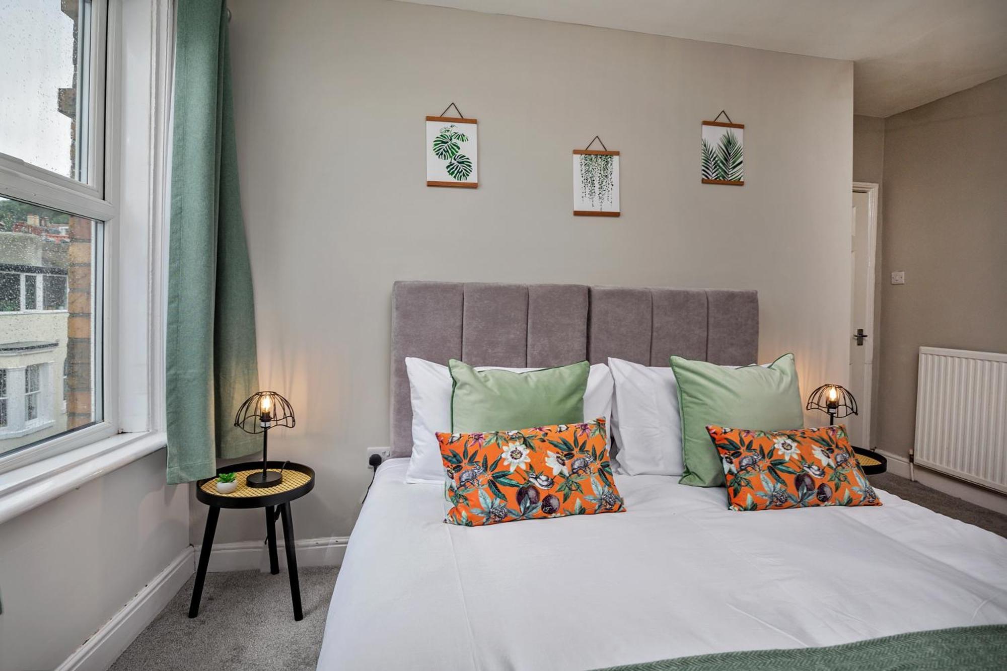 Kitson House - Sea Views, 1 Min Walk To Harbour Scarborough