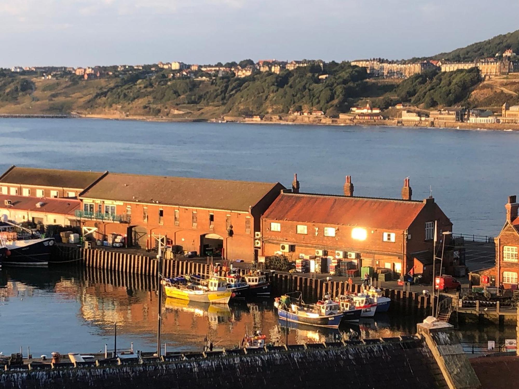 Kitson House - Sea Views, 1 Min Walk To Harbour Holiday home