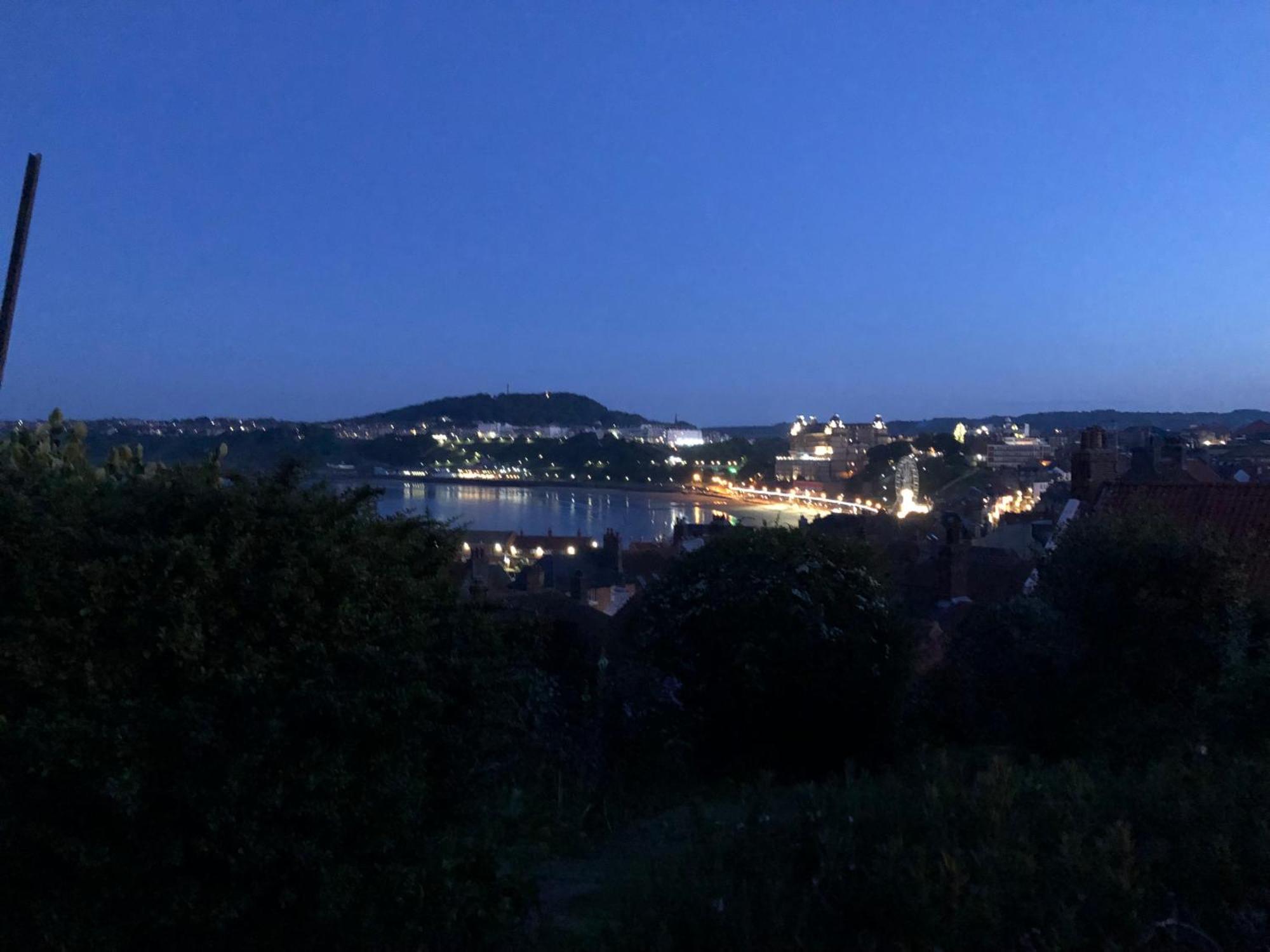 Kitson House - Sea Views, 1 Min Walk To Harbour * Scarborough