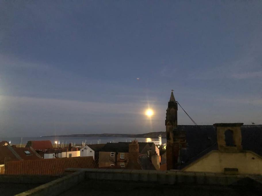Kitson House - Sea Views, 1 Min Walk To Harbour * Scarborough