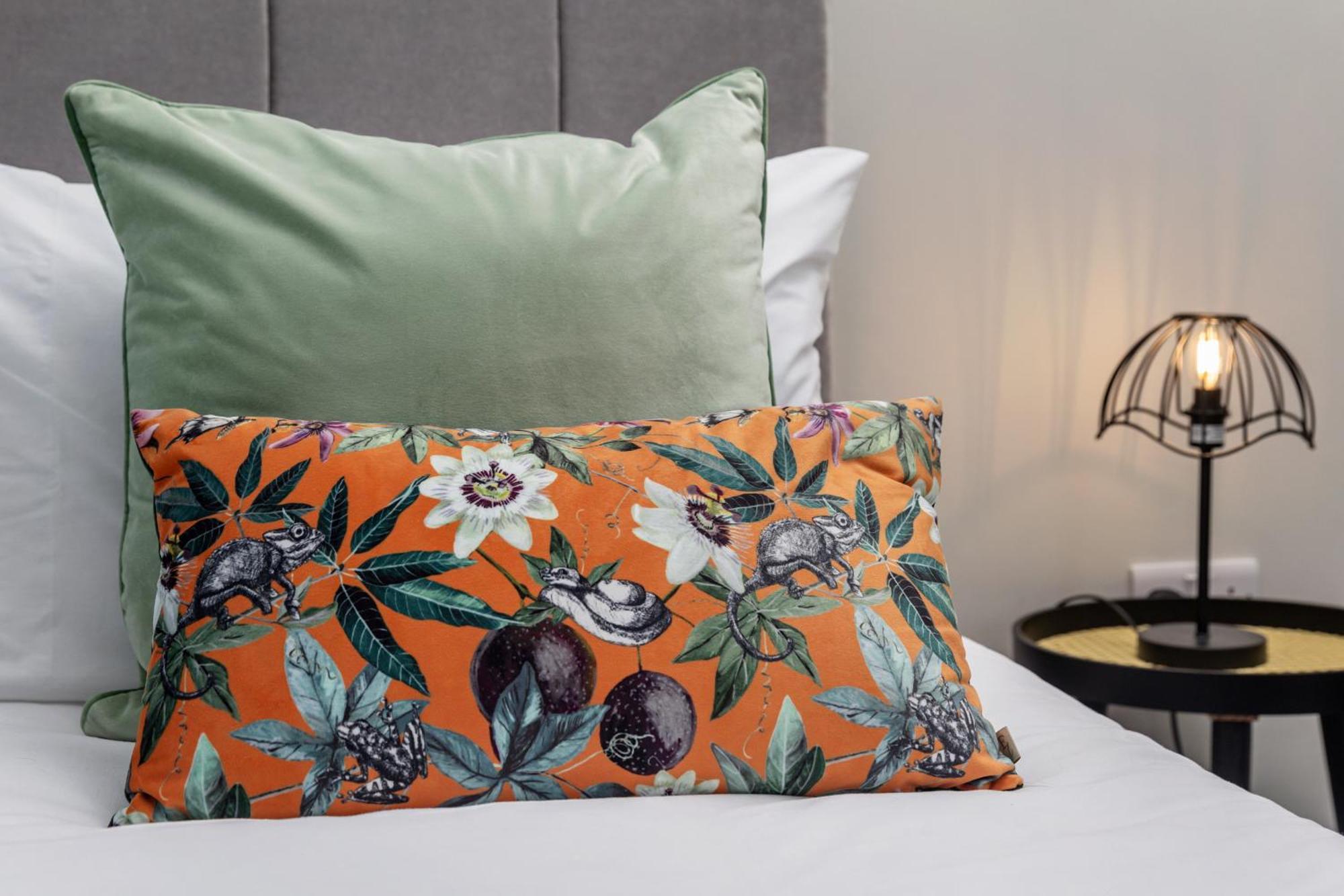 Kitson House - Sea Views, 1 Min Walk To Harbour Scarborough